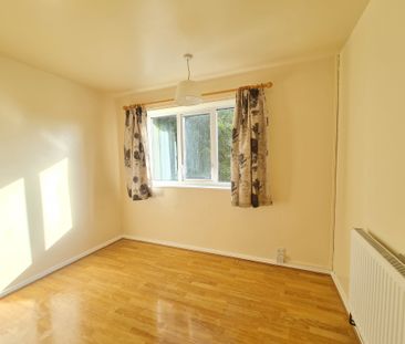 First floor flat - Photo 3