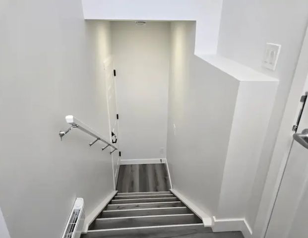 $1500-New 2 bed +den/1 bath Basement in Yorkville SW, Calgary + In-suite Laundry | Calgary - Photo 1