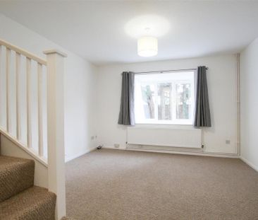 2 bedroom end of terrace house to rent - Photo 1