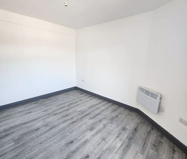 New Street, Dudley Monthly Rental Of £825 - Photo 2