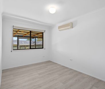 A SUMMER STUNNER - ENTERTAIN, RELAX & LIVE YOUR BEST LIFE - Photo 4