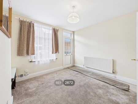 2 bedroom property to rent - Photo 2