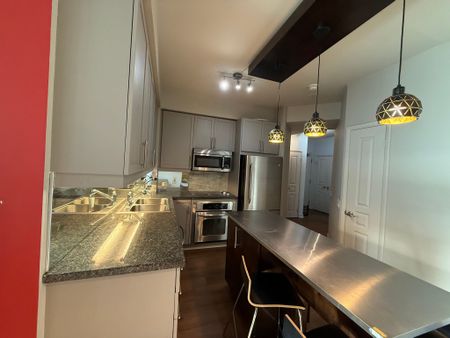 For Lease - 1121 Bay Street Unit# 1701, Toronto, Ontario - Photo 2