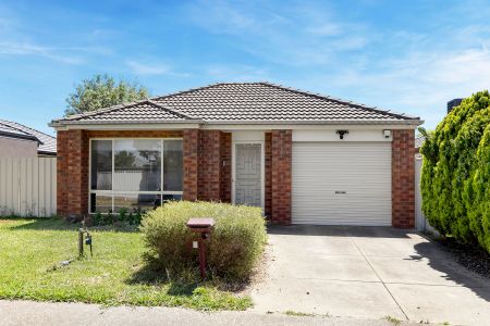 5 Willandra Loop, 3023, Caroline Springs Vic - Photo 4