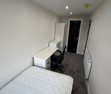 Room 4, Queen Margarets Road, Coventry - Photo 6