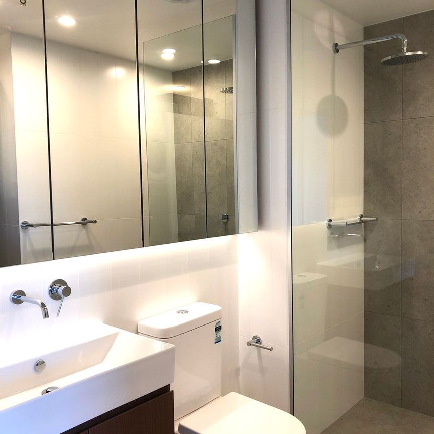 Exclusive one Bedroom Apartment plus Study - Photo 1