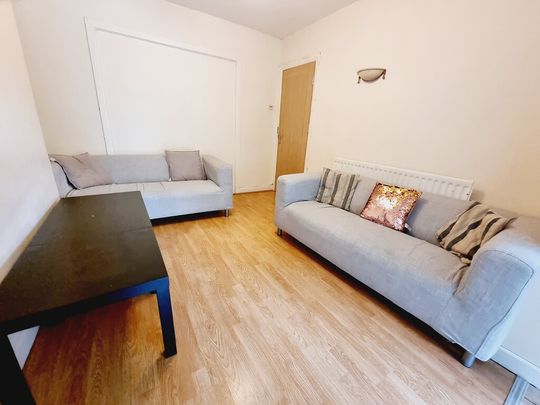 4 Bed Student Accommodation - Photo 1