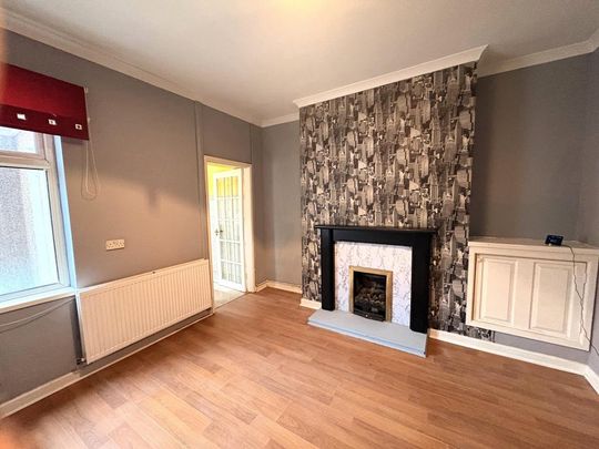 4 bedroom house to rent - Photo 1