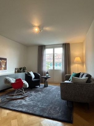 Schöne Altbauwohnung in der Lorraine - Photo 1