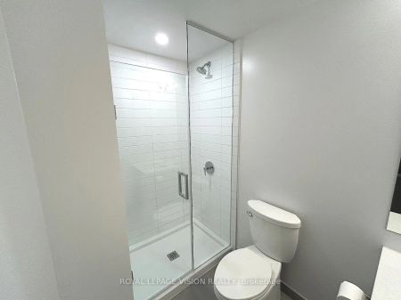 357 King Street W #1103 - Photo 2