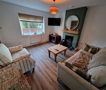 2 bedroom terraced house to rent - Photo 3