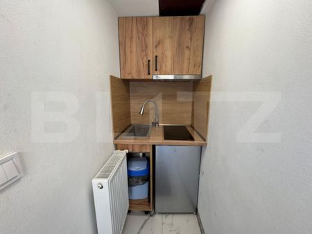 Garsoniera de inchiriat la casa, 20 mp, decomandata, zona 1 - Fotografie 5