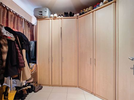 Mooi afgewerkt appartement met 2 slaapkamers en dressing - Photo 2