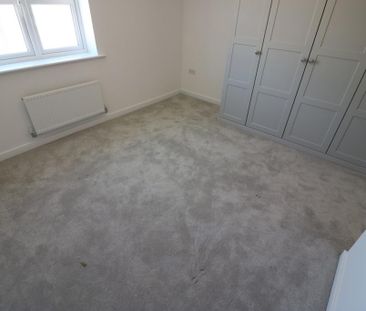 4 bedroom detached house to rent - Photo 5