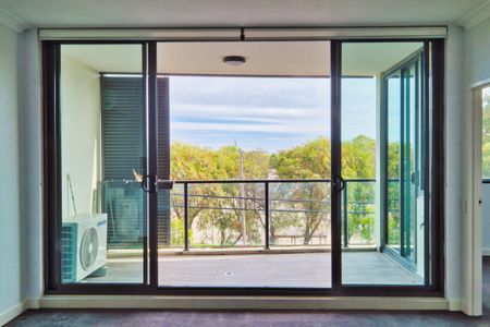 Modern 1-Bedroom Apartment with Oversized Study in the Heart of Strathfield - Photo 3