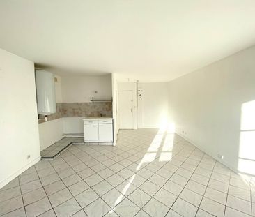 Location Appartement 1 pièce 31m² - Photo 4