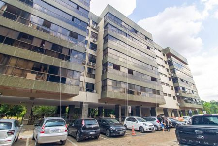 SQN 311, 4 QUARTOS COM ARMÁRIOS, 1 SUÍTE, DCE, VARANDA, 2 VAGAS DE GARAGEM! - Photo 5