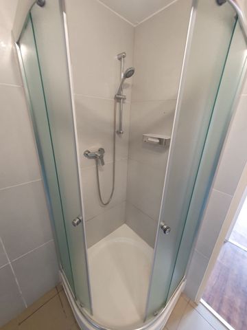 Pronájem bytu 2+kk • 45 m² bez realitkyBronzová, Praha - Stodůlky - Photo 4