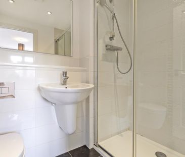 4 bedroom detached house to rent - Photo 6