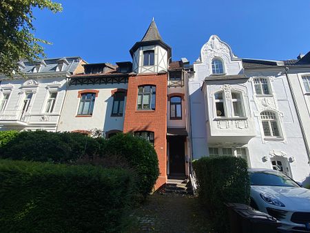 Elegante 3-Zimmer-Altbauwohnung mit ausgebautem Spitzboden und Terrasse in Bockum zu vermieten - Foto 2