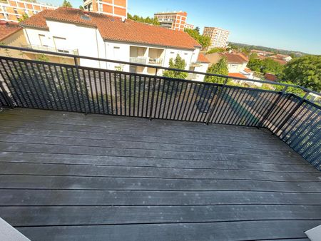 Location Appartement 3 pièces 65m² ALBI 81000 - Photo 3