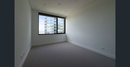 Sky-High Luxury | Penthouse-Style 4BR Residence with 270° Panoramic Water Views - Photo 2