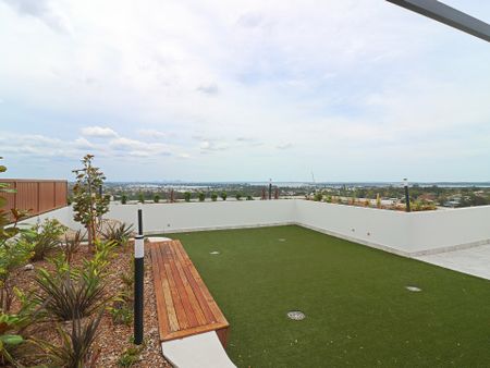 Level 6 with expansive northerly views - Photo 5