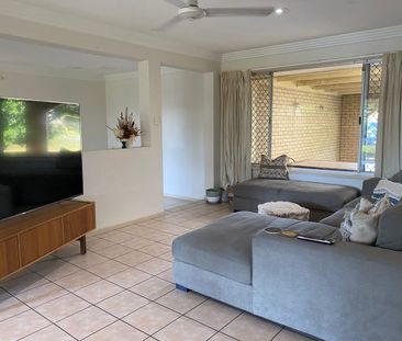 Waterfront Home in Exclusive Position! - Photo 5