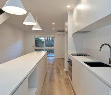 4/5 Barkly Street, Brunswick East - Photo 2