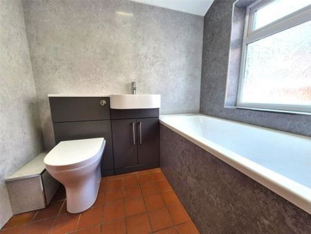 2 bedroom terraced house to rent - Photo 3