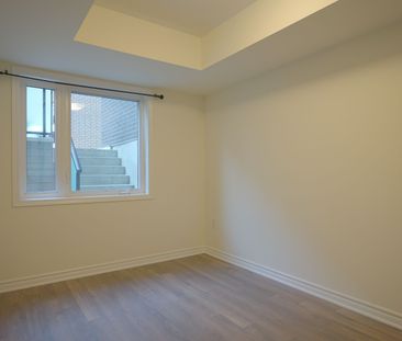 For Lease - 2789 EGLINTON Avenue Unit# 430, Toronto, Ontario - Photo 2