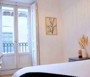 Room in a shared 7-bedroom apartment for rent in Recoletos, professionals and students only - Foto 6