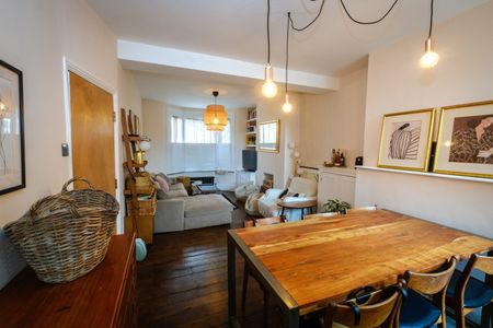3 Bed Terraced House, Charnwood Road, SE25 - Photo 2