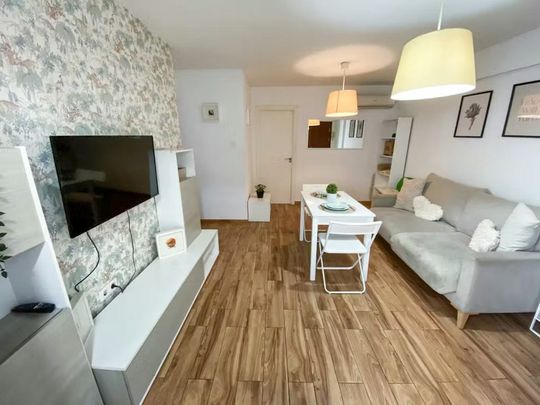 Calle Maestro Arrieta, Sevilla, Andalusia 41010 - Photo 1