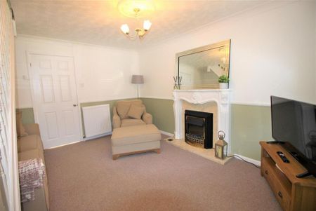 2 bedroom terraced house to rent - Photo 2