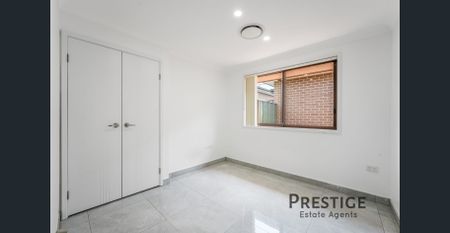 Modern Spacious Family Residence! - Photo 3