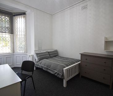 12 bedroom semi-detached house to rent - Photo 6