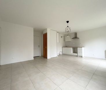 Location Appartement 2 pièces 43m² - Photo 6