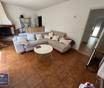 Location Maison 4 pièces 119m² GOND PONTOUVRE 16160 - Photo 2