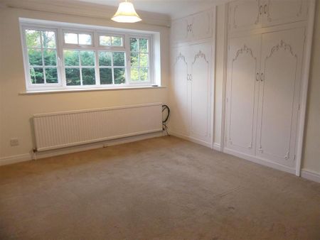 4 bedroom detached house to rent - Photo 5