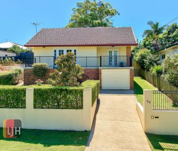 IMMACULATE FAMILY FRIENDLY HOME, IDEAL FOR ENTERTAINING ! - Photo 6