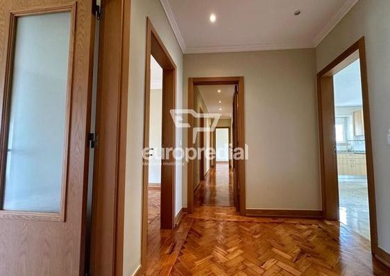 Apartamento T3 em Lisboa
