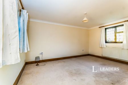 3 bedroom house to rent Station Road, Otford, Sevenoaks, TN14 - Photo 5