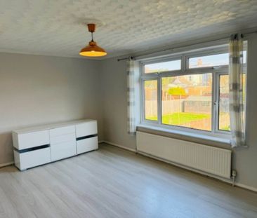 Plumer Road, High Wycombe - Photo 1