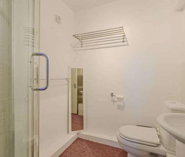 Vermeer Court, Docklands, E14 - Photo 3