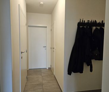 Appartement met 2/3 slaapkamers, terras en 2 staanplaatsen - Photo 1