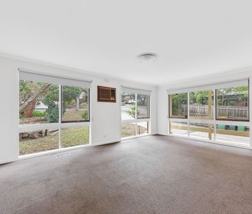 14 Cressy Street, Montmorency - Photo 6