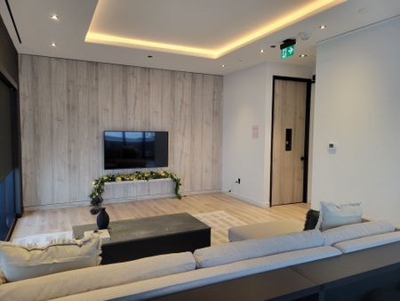 For Lease - 55 Charles Street Unit# 1701, Toronto, Ontario - Photo 2