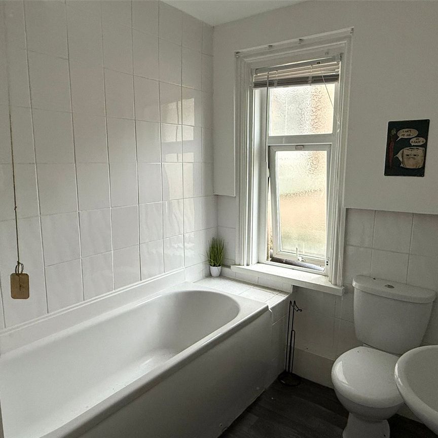 2 bedroom apartment to rent Coronation Street, Blackpool, Lancashire, FY1 - Photo 2