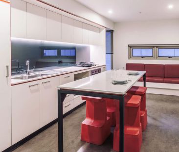 4 Bedroom Apartment - Photo 6